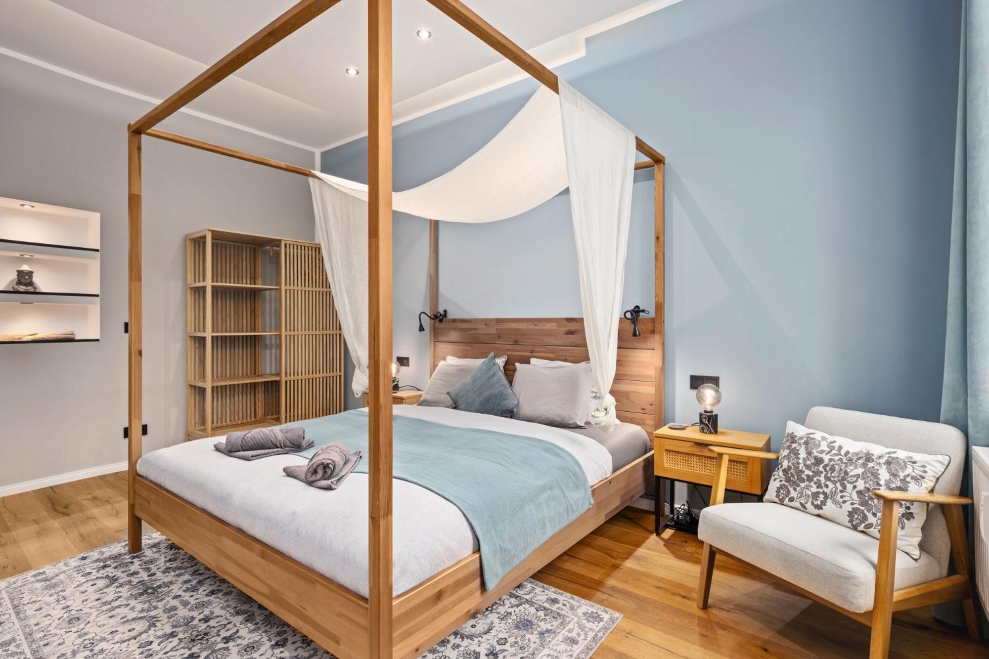 Edler Wohnraum Luxurioeses Stadtstudio Mit Balkon, Kaffeevollautomat & Klima Цвиккау Экстерьер фото